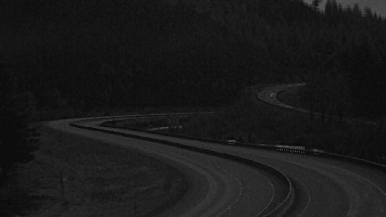 Southwest S-curve Elev 3901 - 02/01/2026 04:15 AM