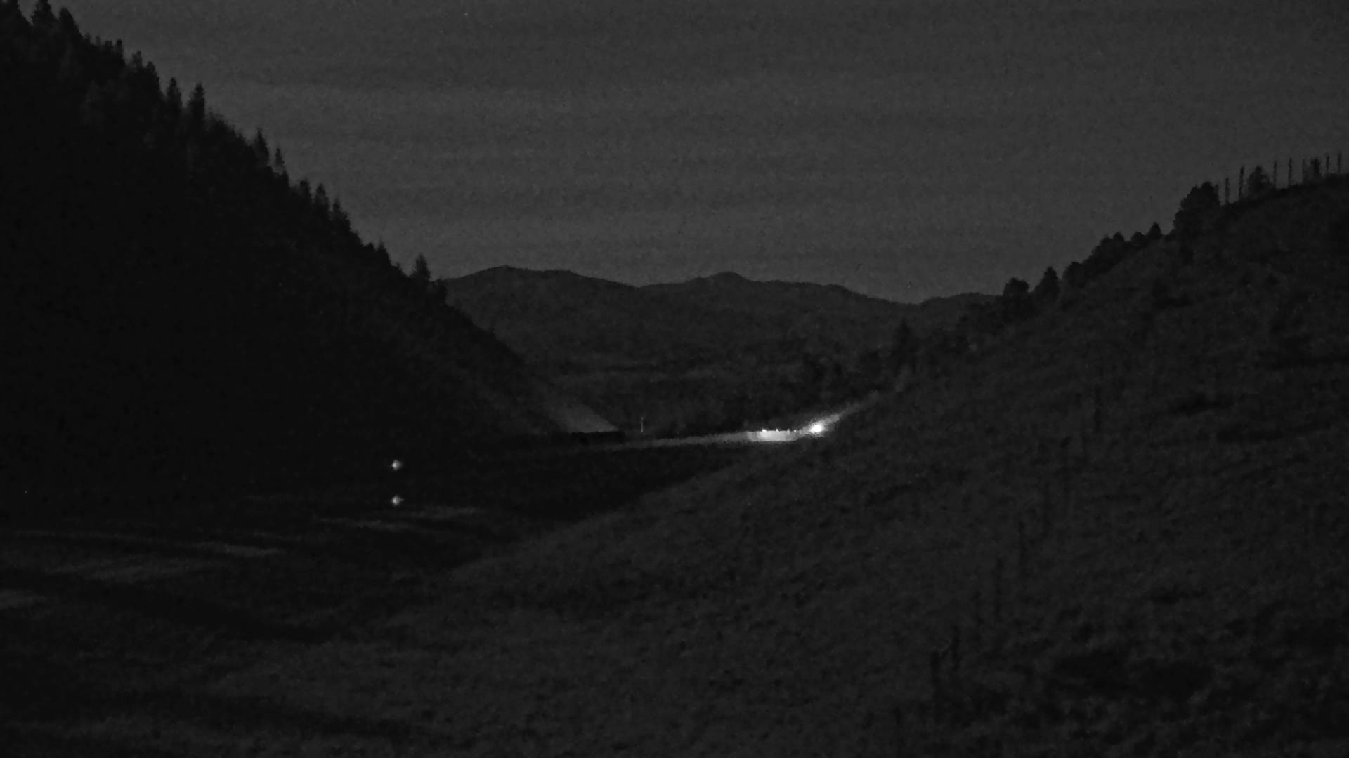 Southeast Elev 5600 - 05/02/2026 01:45 AM