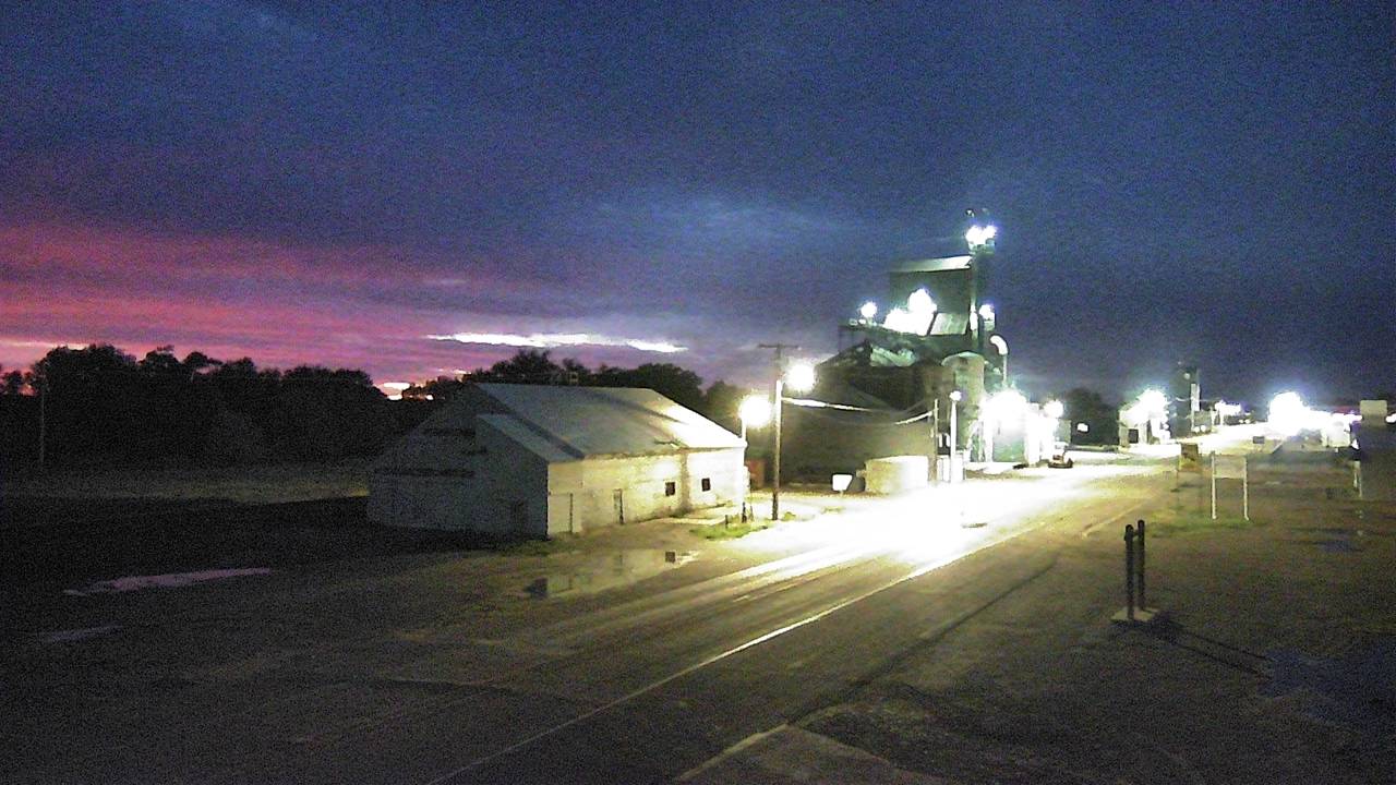 East Elev 2410 - 06/09/2026 04:15 AM