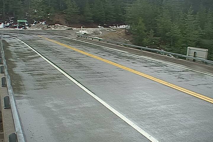 Overpass Deck Elev 4540 - 12/16/2025 04:15 PM