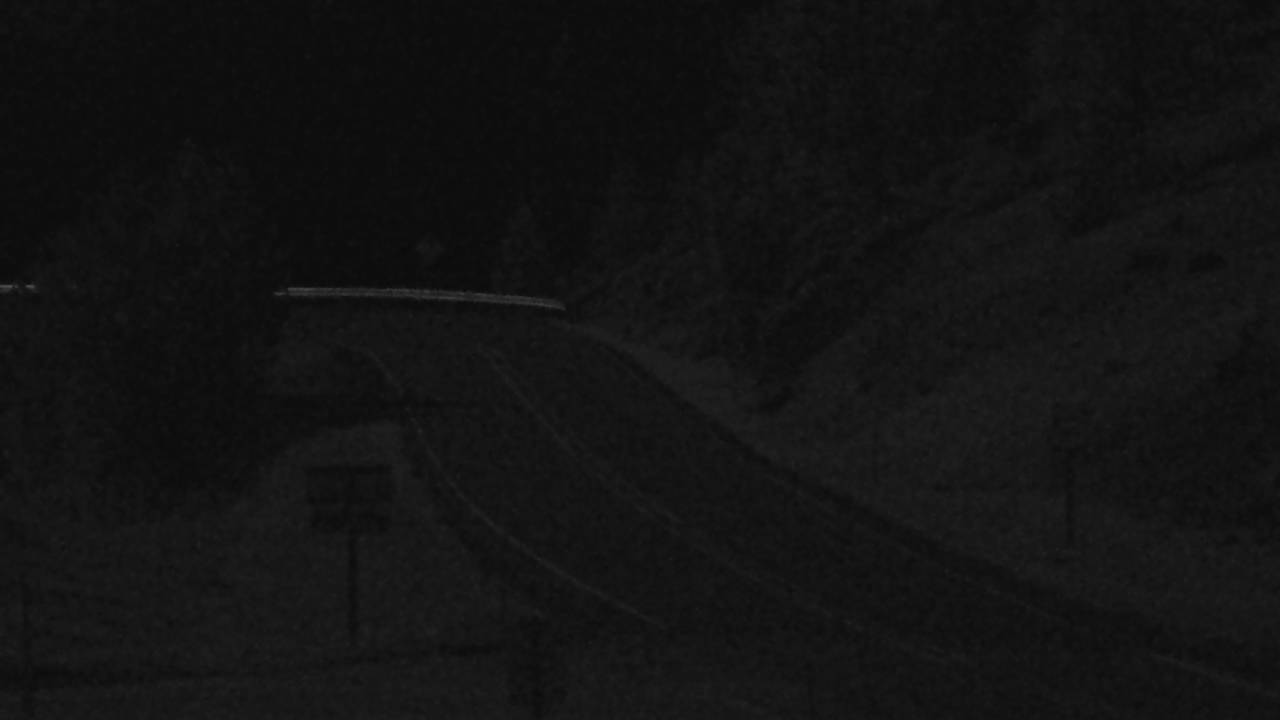 S Intersection Elev 5218 - 05/02/2026 01:45 AM