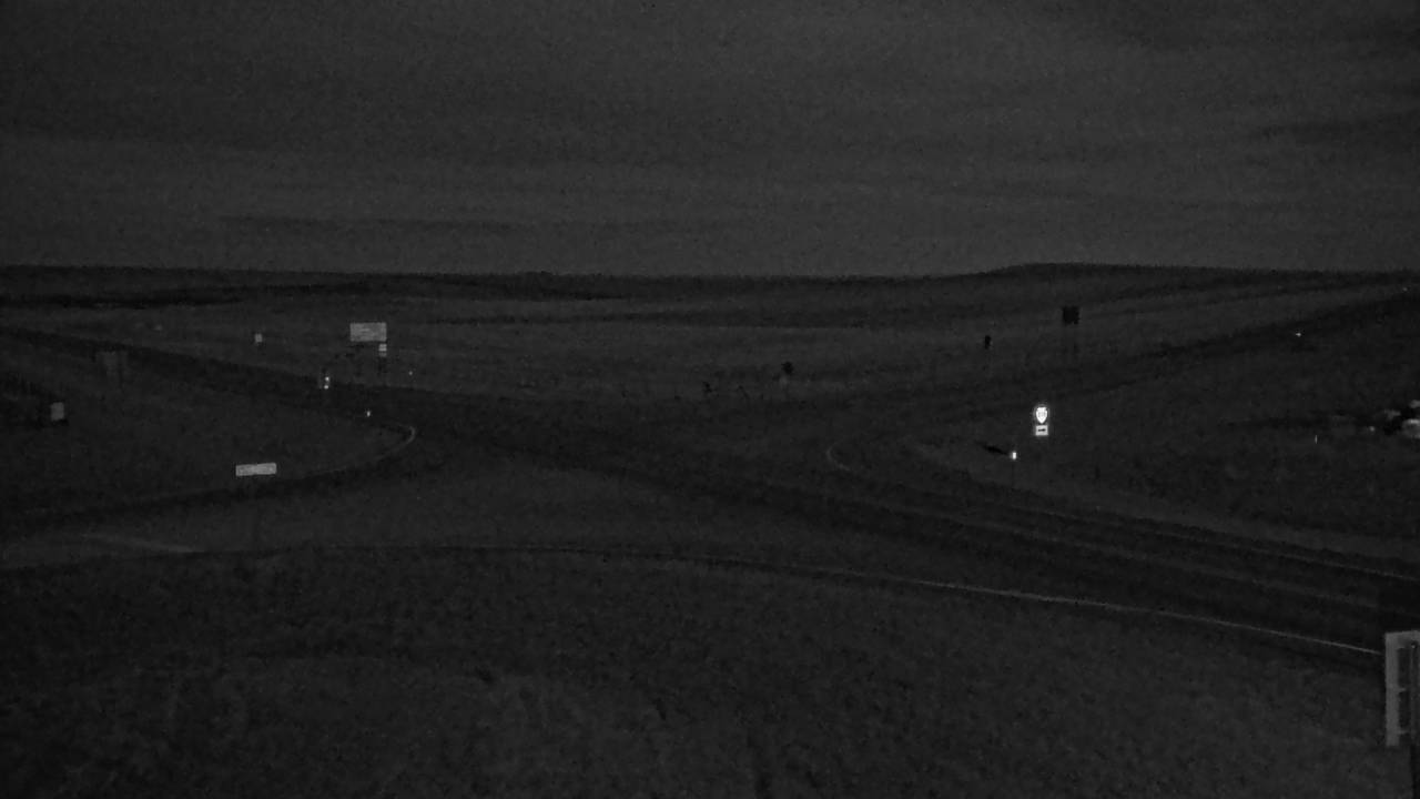 Intersection Elev 4199 - 05/02/2026 01:45 AM