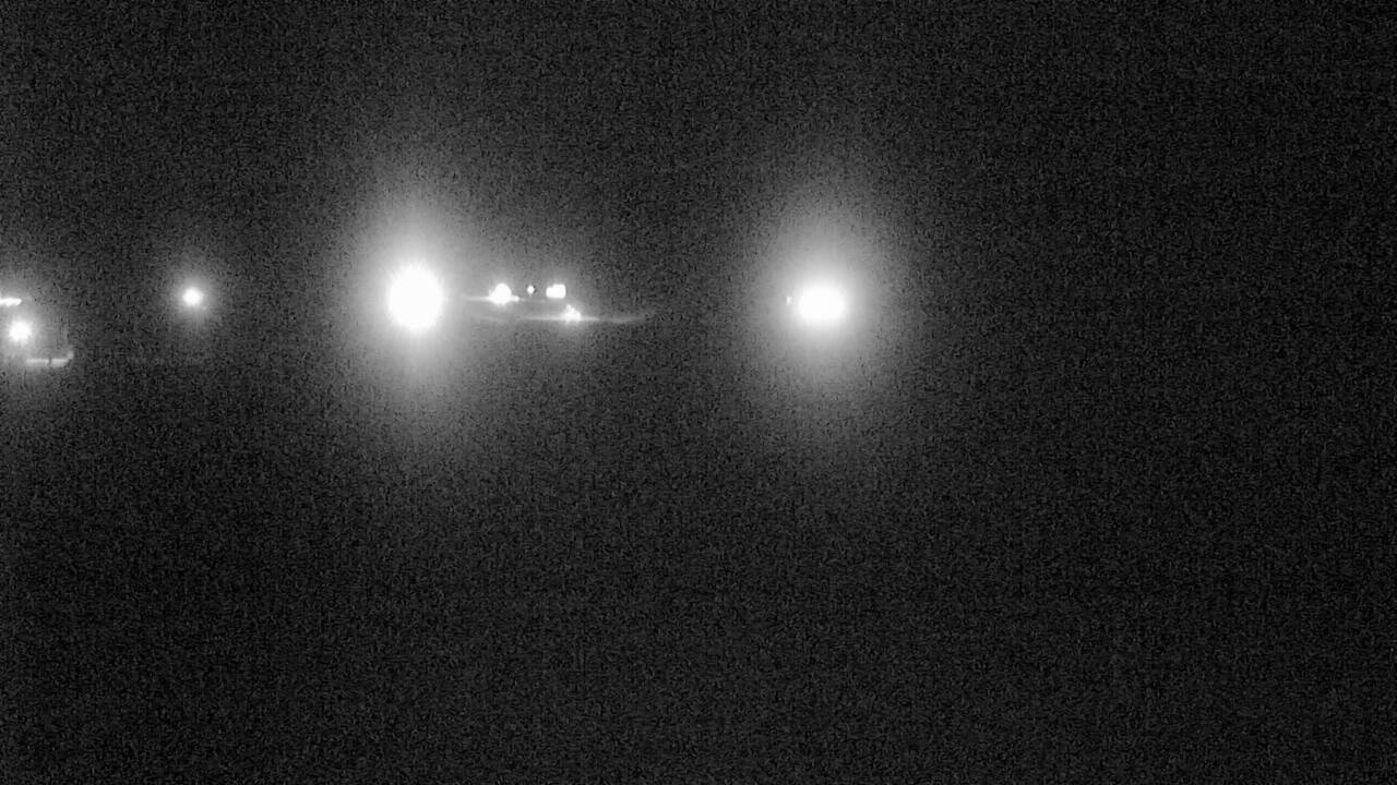 East Elev 3890 - 01/11/2026 08:15 PM