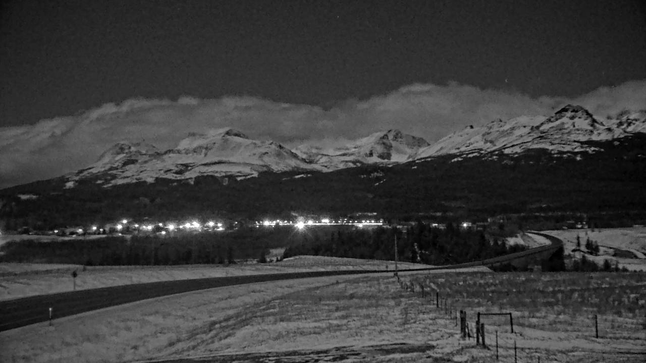 West Elev 4920 - 12/05/2025 12:45 AM