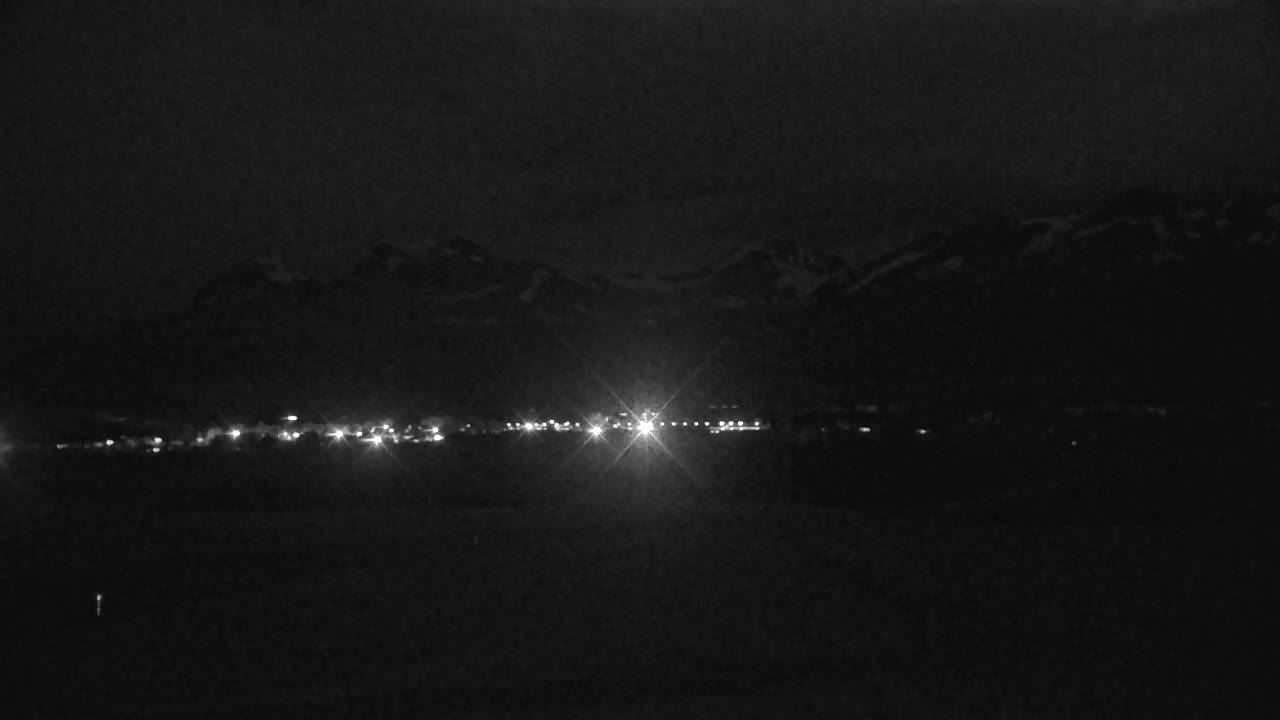 West Elev 4920 - 06/09/2026 04:15 AM