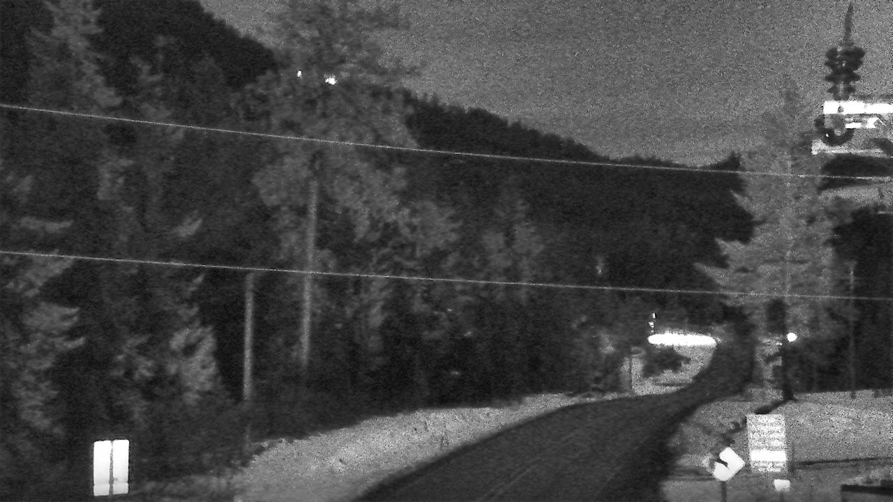 Yellow Bay - South Elev 3050